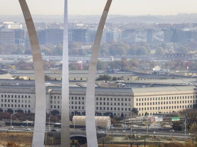 Сенатор США Кунс: Пентагон розподілив $400 млн на допомогу Україні за день до закінчення фінансового року