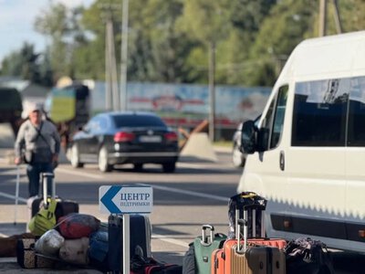 «Продала індичку, щоб мати гроші на дорогу»: на Волині зустріли переселенку з окупованих Олешок