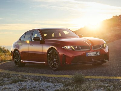 BMW представила нову 3 Series: флагманська M350 xDrive отримала 443 к.с.