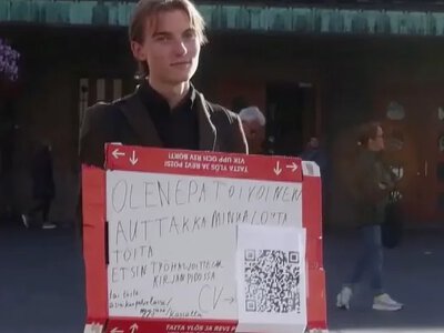 Українець у Фінляндії півтора року не міг знайти місце для практики та вийшов на вулицю з плакатом