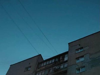  29 вересня Краматорськ пережив 12 обстрілів — пошкоджено житлові будинки, школа та десятки автівок, поранена жінка 