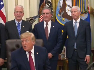 Трамп знову пов’язав подорожчання дизеля з ударами України по російських НПЗ
