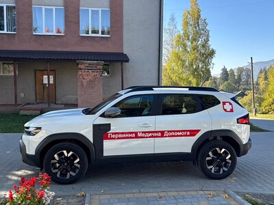 Ясінянський ЦПМСД за власні кошти придбав новий автомобіль для сімейних лікарів