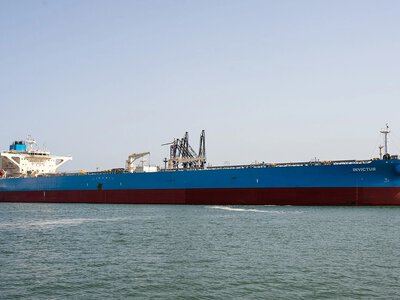 Нафта продовжує дешевшати на тлі відновлення поставок із Близького Сходу
