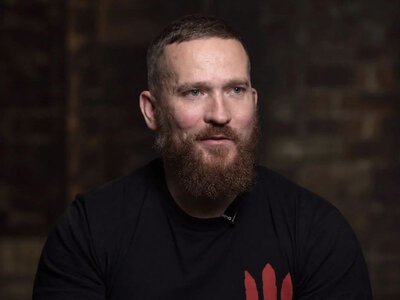 Його вже поховали. А він у цей момент 9 місяців жив під землею в окупованому Маріуполі
