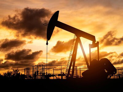 Нафта пішла вниз після стрибка: ринок отримав одразу кілька сигналів