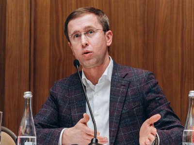 Корецький понесе кримінальну відповідальність за заморожування платежів міст - політолог
