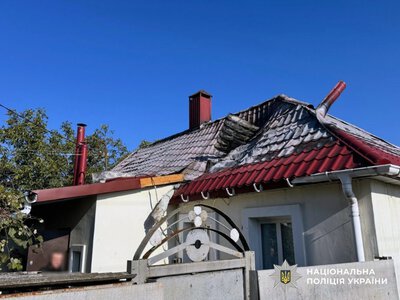 Поліція показала наслідки російських атак на Херсонщину: загинула жінка