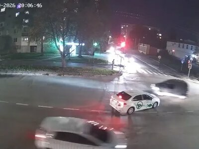 У Луцьку навчальне авто ледь не врізалося у Volkswagen (Відео)