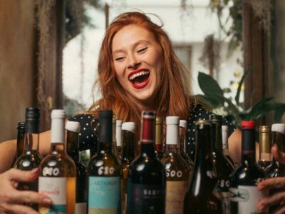 Українське вино стало must: куди у Львові йти на келих локального