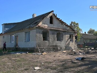 2 метри до катастрофи: на Рівненщині родина з 6 дітьми вижила після нічного вибуху (ВІДЕО)
