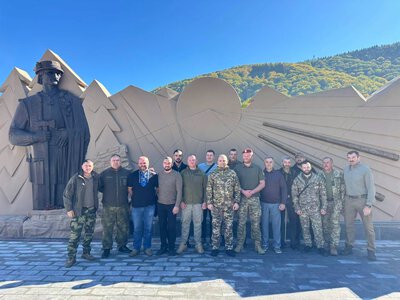 У Яремче відкрили Меморіальний комплекс Героям-захисникам України