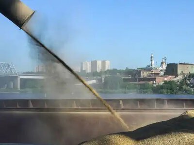 Bloomberg: Спроба Росії пустити зерновий експорт в обхід Чорного моря зазнала краху