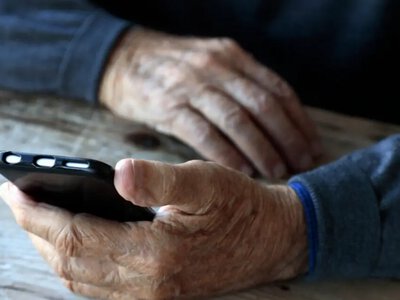 Зв’язок під загрозою через обстріли: як підготуватися до відключень по 10 годин на день