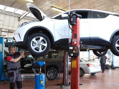Як підготувати авто до зими, щоб пережити сезон без збитків