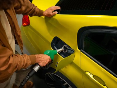 Хто з українців отримає знижки на пальне восени 2026 та як це зробити онлайн