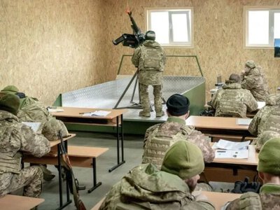 Понад 414 тисяч студентів почали вивчати «Основи національного спротиву»: деталі від МОН