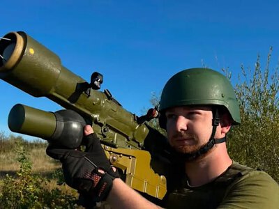 Викладач скрипки з Рівненщини з першого пострілу знищив ворожий дрон з ПЗРК «Ігла»