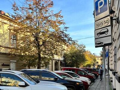 У Франківську паркувальник вимагав оплату у воїна. У мерії анонсували перевірку