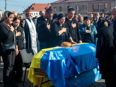 У Дубні попрощалися із полеглим на Сумщині солдатом Анатолієм Ігнатовичем
