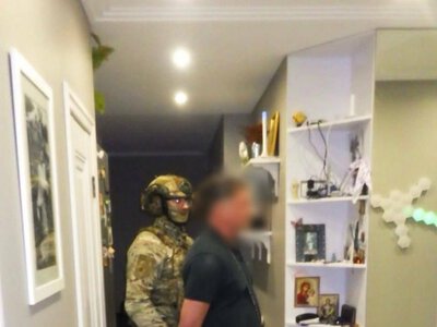 Пограбував молодика, а потім озброївся: чим закінчився конфлікт у київській багатоповерхівці