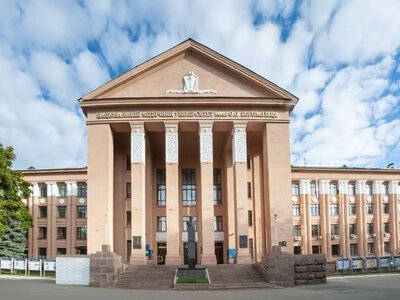 Відкати через благодійні фонди: БЕБ розслідує оборудку на закупівлі медобладнання, в якій фігурує НМУ ім.Богомольця