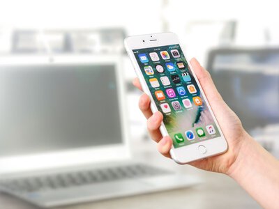 Siri після великого оновлення в iOS 27 почала втрачати зв’язок: користувачі стикаються з помилками
