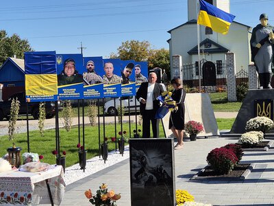 В селі Скаківка на Бердичівщині відкрили Алею Слави