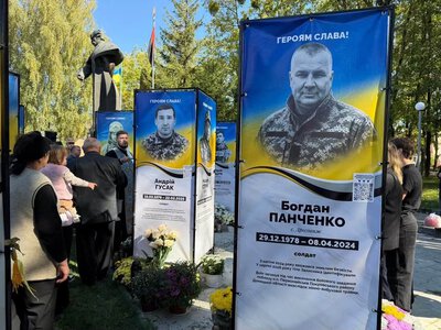 На Львівщині відкрили таблиці та алеї пам'яті загиблих воїнів