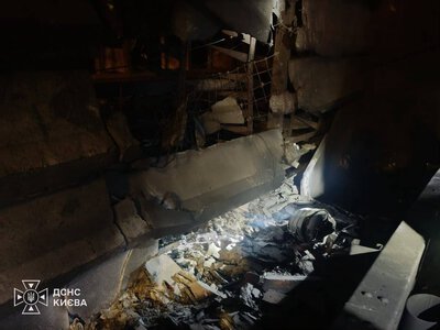 Росіяни знову атакували Південний міст у Києві, який раніше закрили для руху транспорту