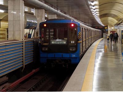 Кличко розкрив, коли може відновитися рух зеленої гілки метро на Лівий берег