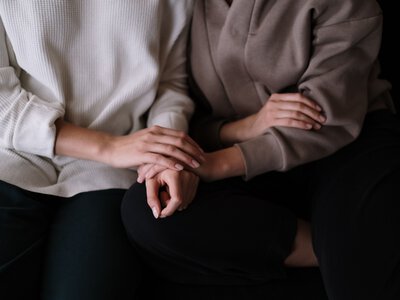 Як правильно підтримати людину, яка переживає втрату