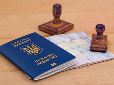 Які документи потрібні для оформлення закордонного паспорта у 2026 році