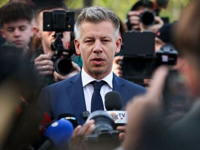 Компроміс з Угорщиною, фінансування в 2,9 млрд євро від ЄС та поступка Європи Дональду Трампу: основні новини дня