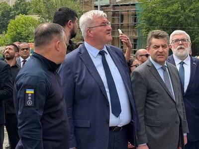 МЗС прокоментувало повідомлення ЗМІ про можливий вихід посольств з Києва