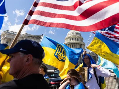 Адміністрація Трампа вирішила продовжити захист для близько 101 тисячі українців у США – ЗМІ