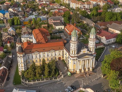 Скільки коштує день на Закарпатті у 2026 році: рахуємо бюджет туриста від дороги до вечері