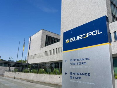 У Європі затримали групу наркоторговців, які перевозили товар авіарейсами
