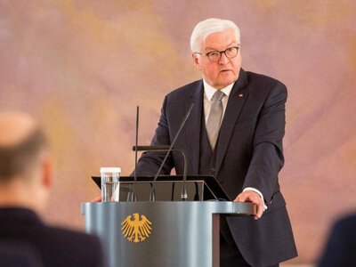 Президент Німеччини втрутився у ситуацію в уряді, щоб запобігти кризі