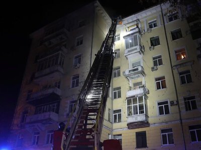 Атака дронів на Дніпро: є поранені та врятовані