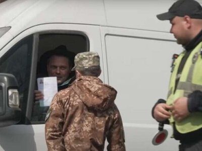 ТЦК не можуть самі зупиняти авто і мобілізувати водія на місці: що дозволено законом
