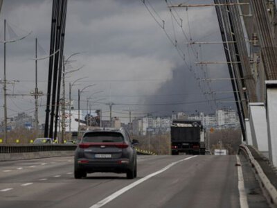 Росіяни вкотре вдарили по Північному мосту в Києві