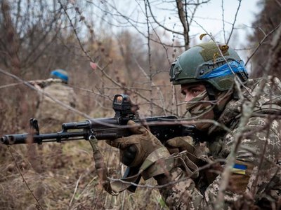 На фронті за добу відбулося 194 боєзіткнення, Генштаб