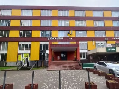 У Хмельницькому повторно виставили на аукціон приміщення в Будинку побуту