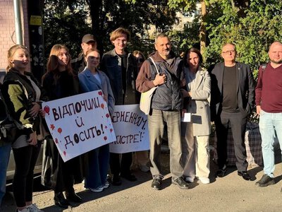 Підозрюваний у сексуальному насильстві над студентками режисер Білоус вийшов із СІЗО