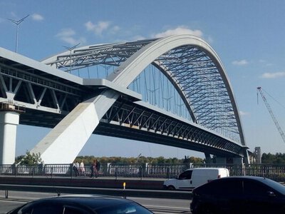 У Києві оновили правила руху мостами під час повітряної тривоги