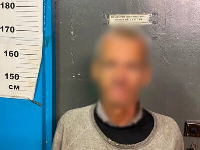 У київському метро обікрали пасажира, що заснув