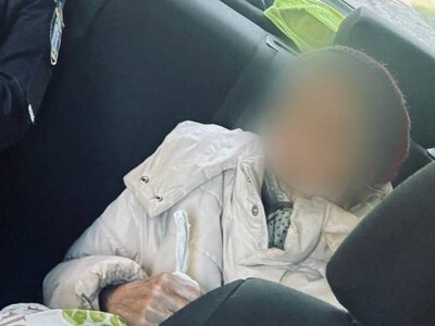 У Рівному патрульні повернули додому 80-річну жінку, яка загубилася