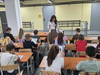 МОН рекомендує школам готувати кілька сценаріїв навчання на випадок тривалих повітряних тривог