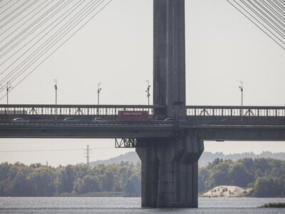 Київ готує понтонні переправи і думає викопати тунель під Дніпром